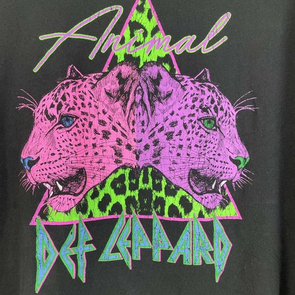 Def Leppard Black Animal Short Sleeve Graphic Tee - Picture 2 of 6